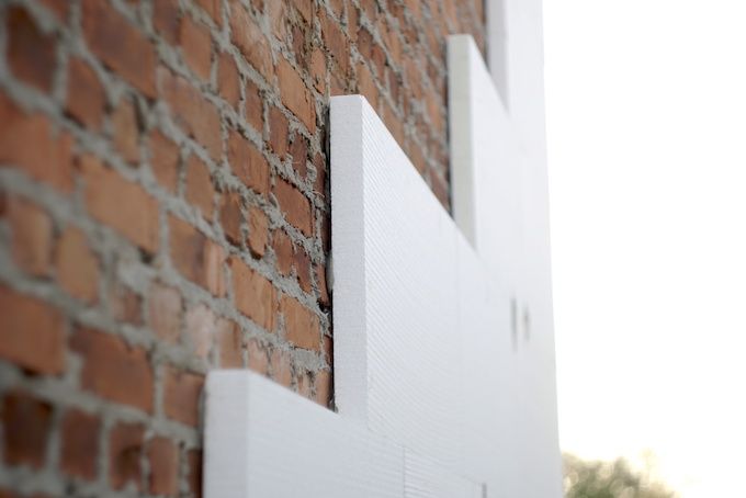 Supporting EPSA on expanded polystyrene cladding for housing